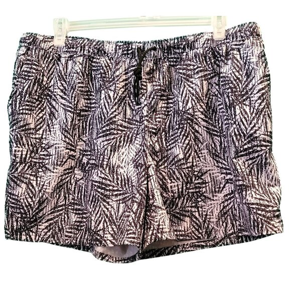 Mens Swim Trunks Black and White Leaf Reel Legends Outfitters Size XL  JH713 - Picture 1 of 2